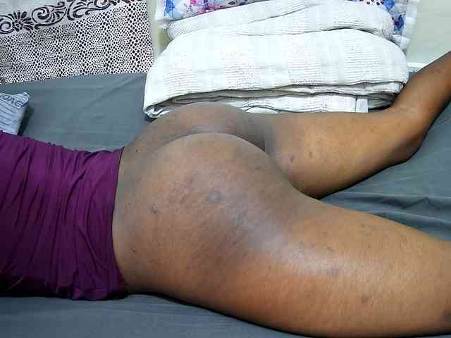 petite-tasha webcam