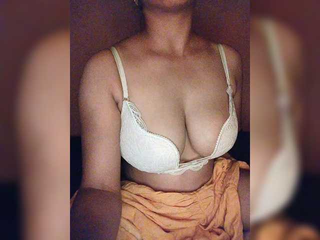 ms-anika webcam