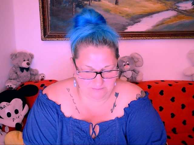 MarryBigBoobs1 webcam