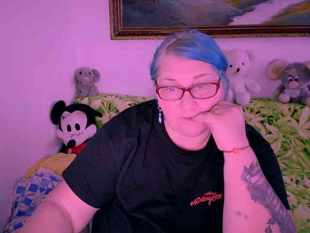 MarryBigBoobs1 webcam