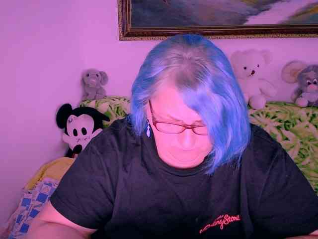 MarryBigBoobs1 webcam