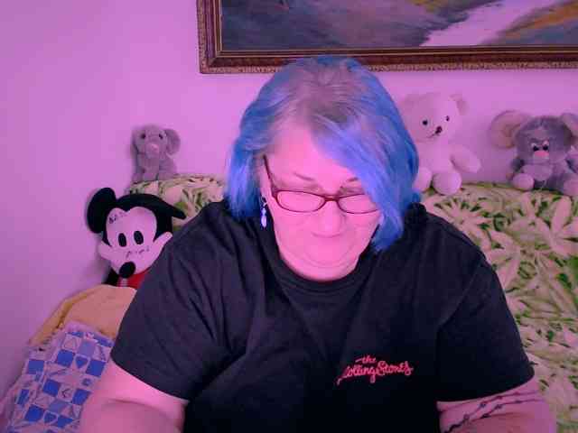 MarryBigBoobs1 webcam