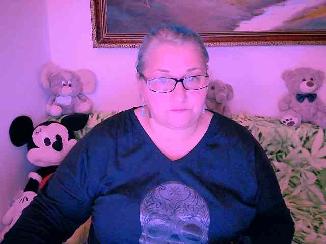 MarryBigBoobs1 webcam