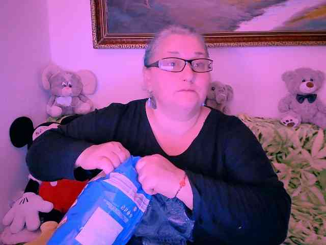 MarryBigBoobs1 webcam