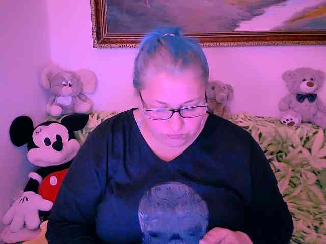 MarryBigBoobs1 webcam