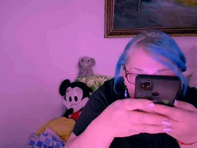 MarryBigBoobs1 webcam