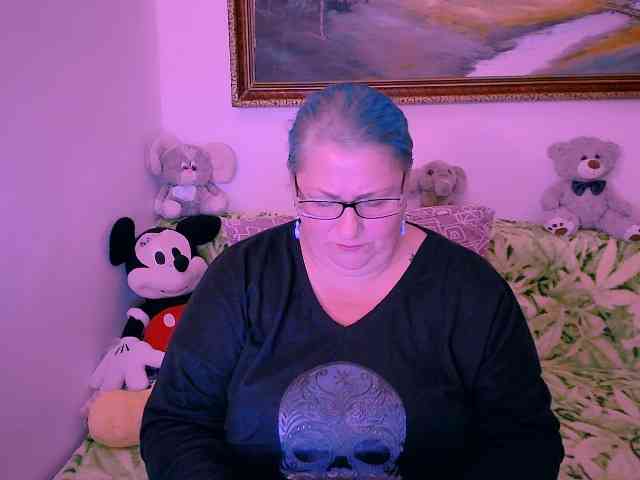 MarryBigBoobs1 webcam