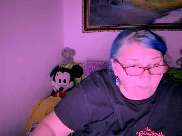 MarryBigBoobs1 webcam