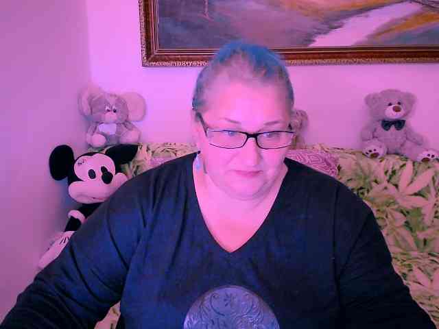 MarryBigBoobs1 webcam