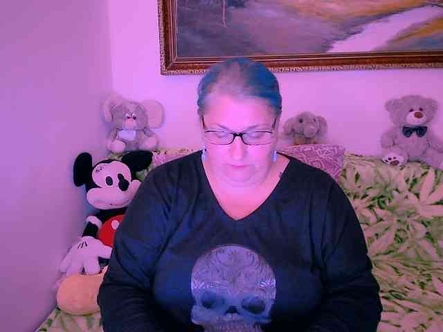 MarryBigBoobs1 webcam