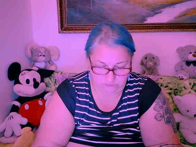 MarryBigBoobs1 webcam