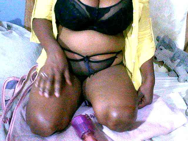 Elisahh webcam