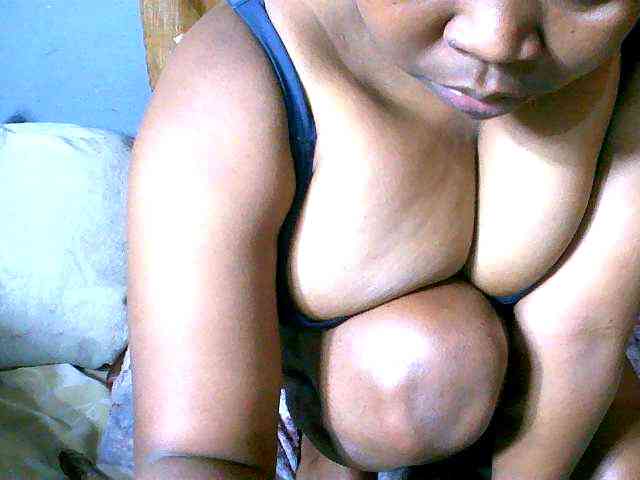 Elisahh webcam