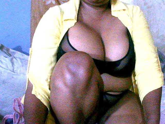 Elisahh webcam