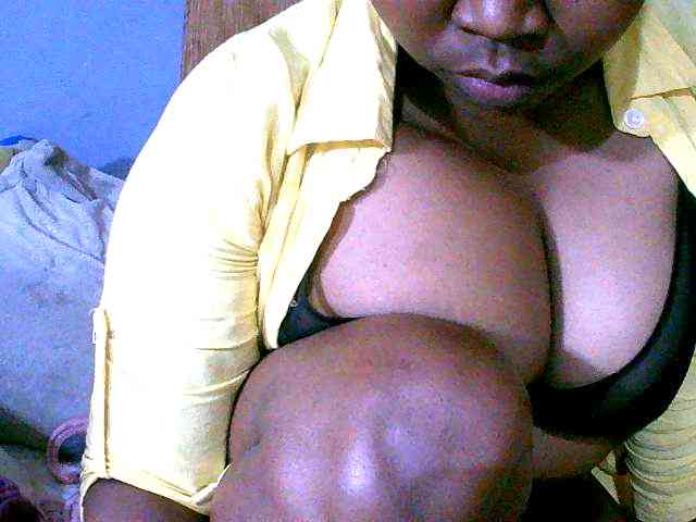Elisahh webcam