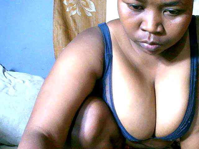 Elisahh webcam