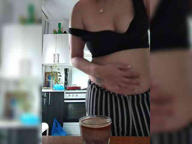 MonicaMilf webcam