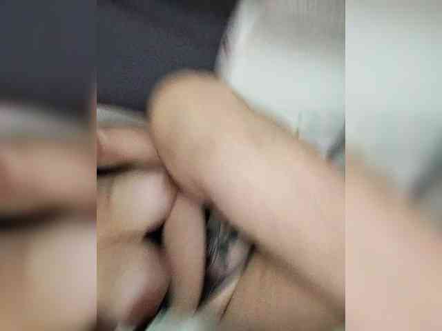 MonicaMilf webcam