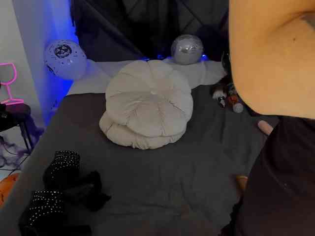 CassieEvans webcam