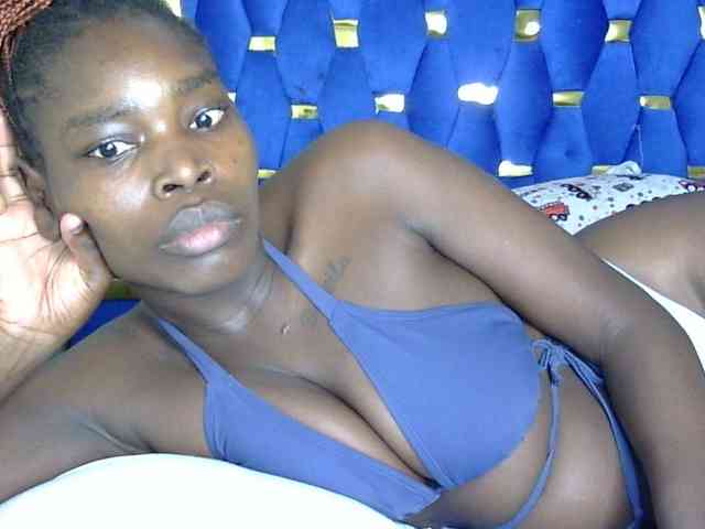 Sweet-ebony5 webcam