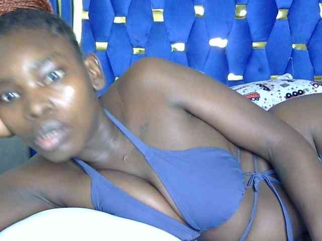 Sweet-ebony5 webcam