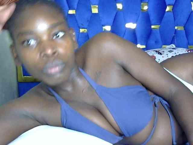 Sweet-ebony5 webcam