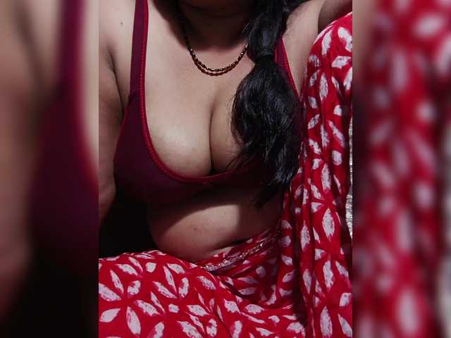 Lusty-Bhabhi webcam