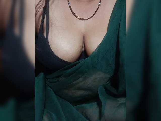 Lusty-Bhabhi webcam