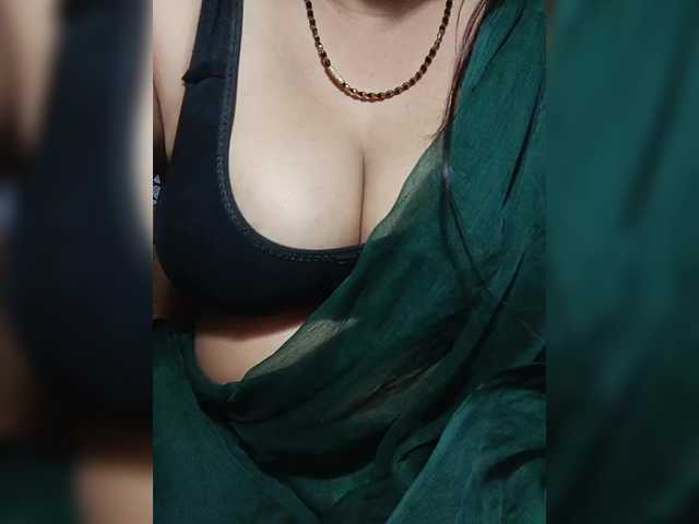 Lusty-Bhabhi webcam