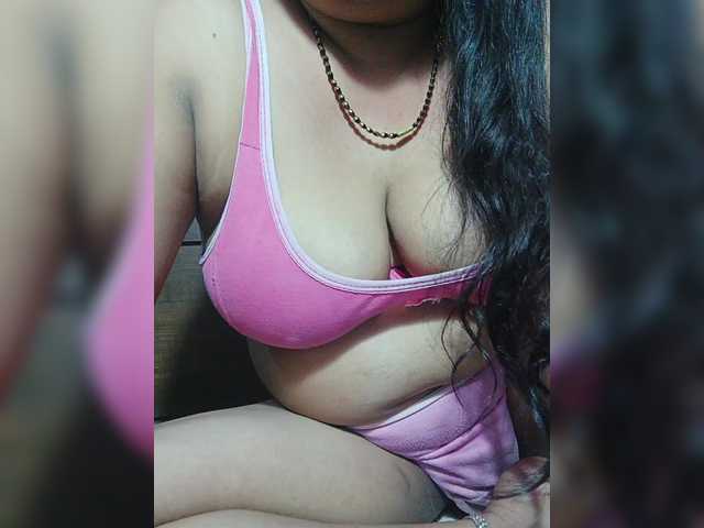 Lusty-Bhabhi webcam