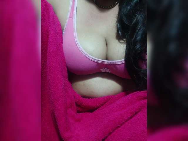 Lusty-Bhabhi webcam