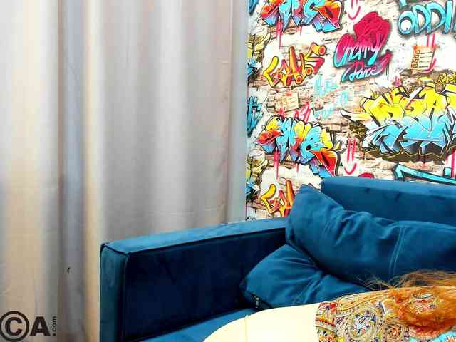 Sandra-Wi1son webcam