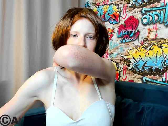 Sandra-Wi1son webcam