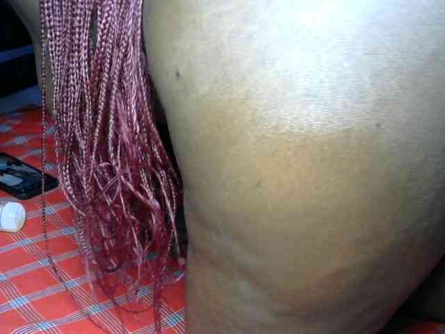 Bigblackbooty webcam