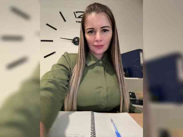 Brenda_Kiska webcam