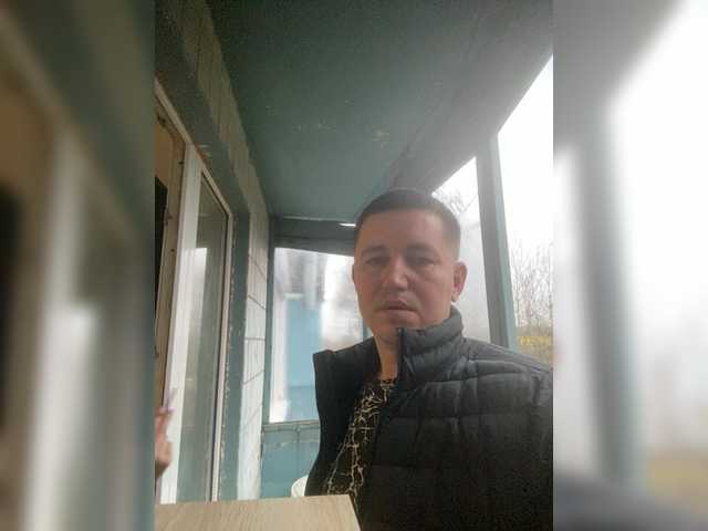 Entra en el chat con el modelo Xyligana Xyligana