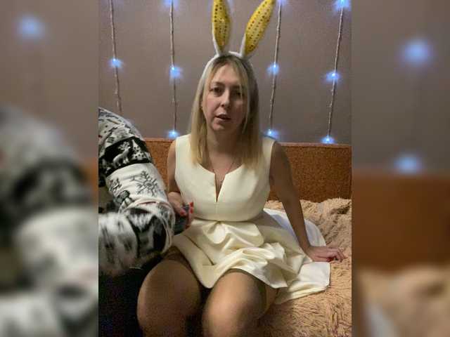 Entra en el chat con el modelo Xyligana Xyligana