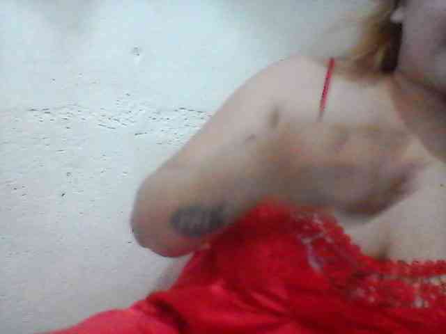 Hotboobies19 webcam