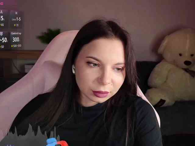 Lady-shy webcam