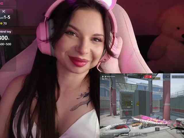Lady-shy webcam