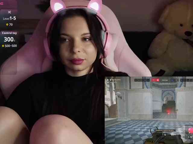 Lady-shy webcam