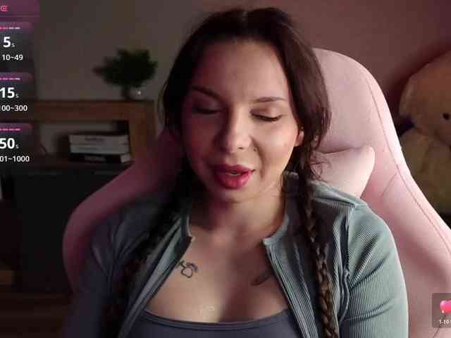 Lady-shy webcam