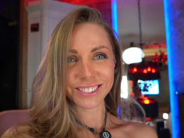 Vai a chattare su EvaFashionista EvaFashionista