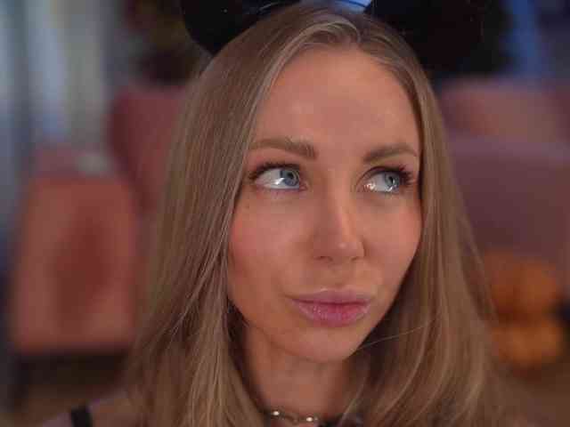 EvaFashionista webcam