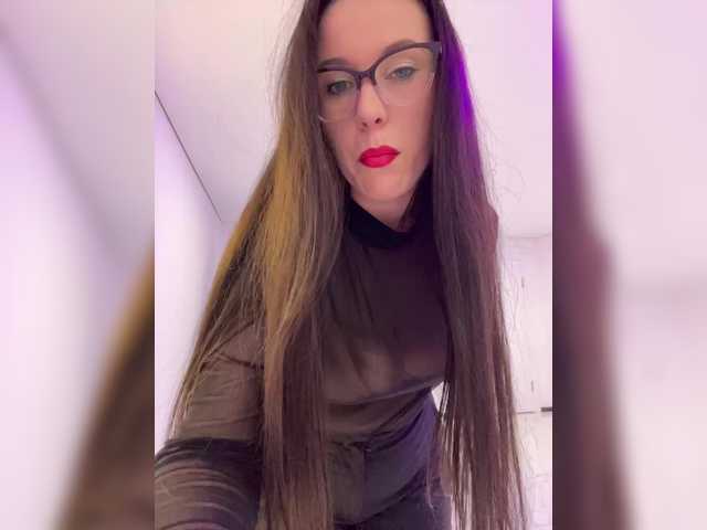 Entra en el chat con el modelo Potifays Potifays