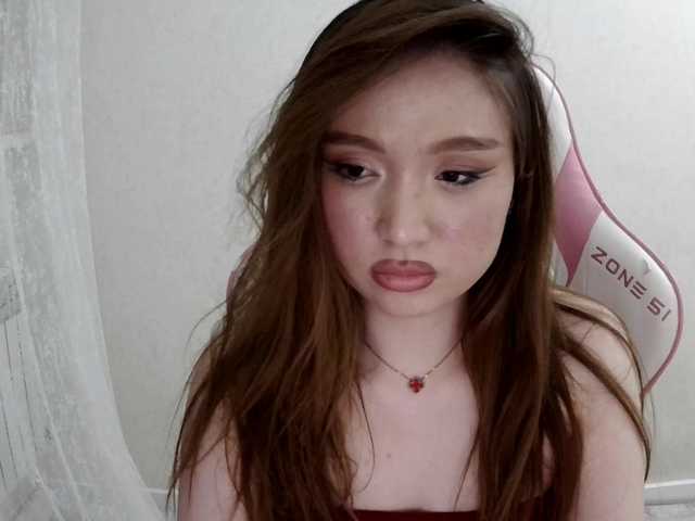 AikaVirgin webcam