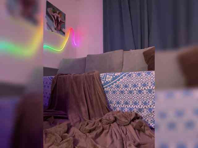 YaseniyaLove webcam