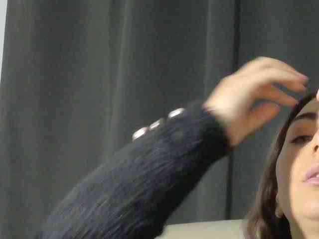 SiennaMoan webcam