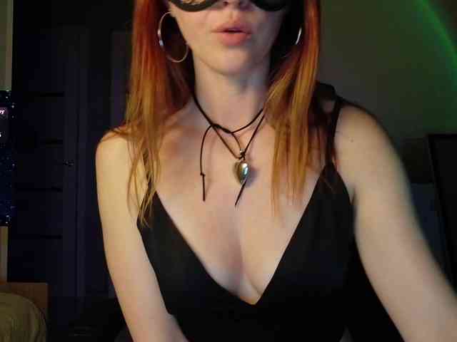 SheisArt webcam