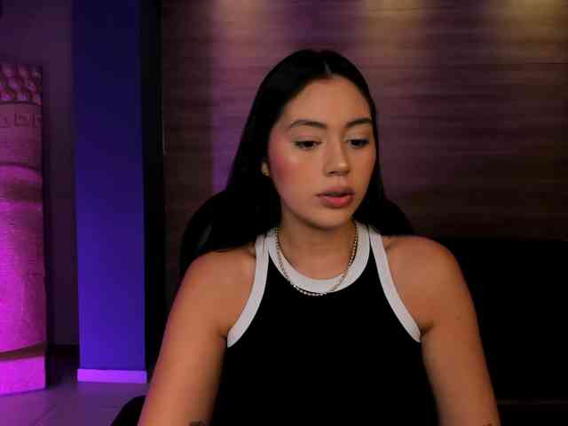 AmbarJames webcam